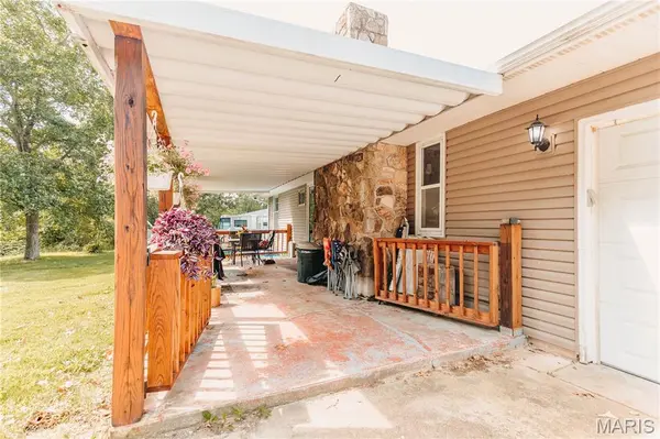 12190 Highway 28, Dixon, MO 65459