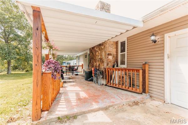 12190 Highway 28, Dixon, MO 65459
