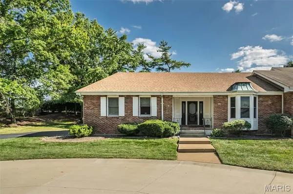 2477 Baxton WAY, Chesterfield, MO 63017