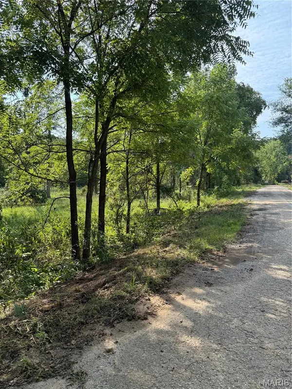 10627 Old Highway C, Steelville, MO 65565