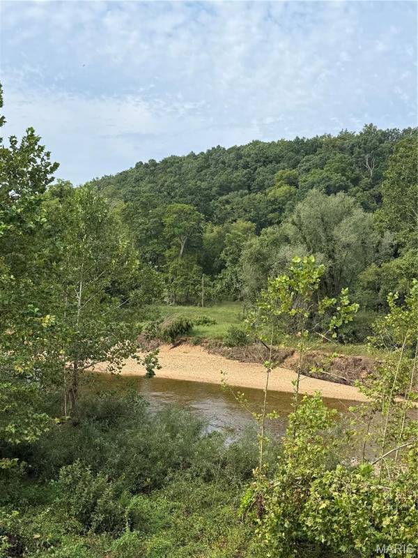 10627 Old Highway C, Steelville, MO 65565