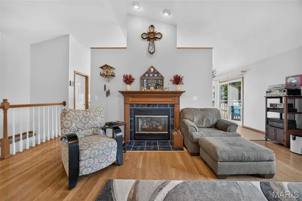 32 Oakbrooke, Troy, IL 62294