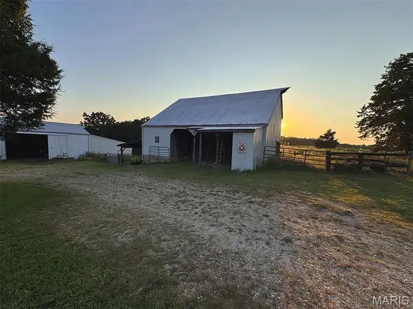 4176 Highway E, New Haven, MO 63068