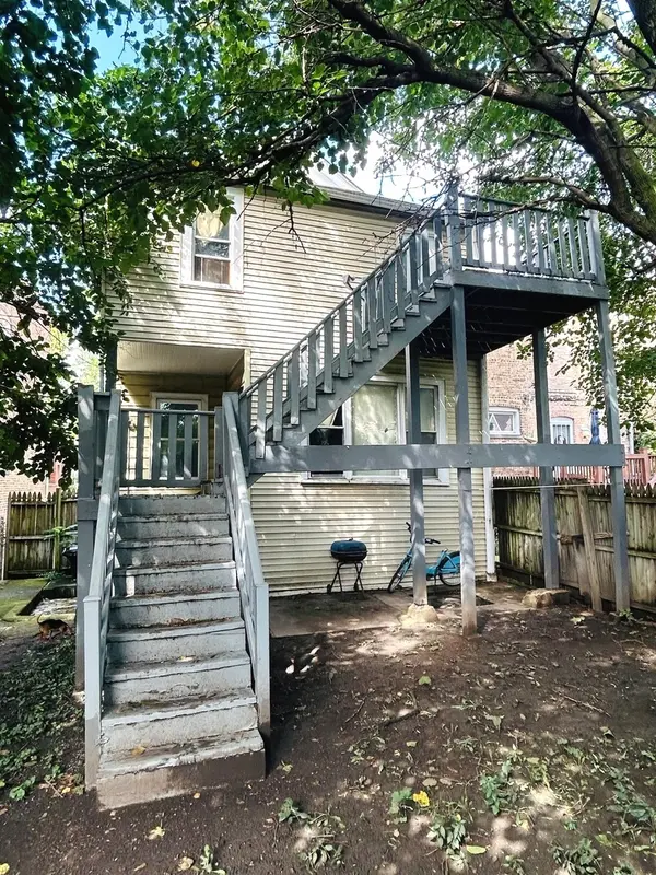 7047 S EBERHART AVE, Chicago, IL 60637
