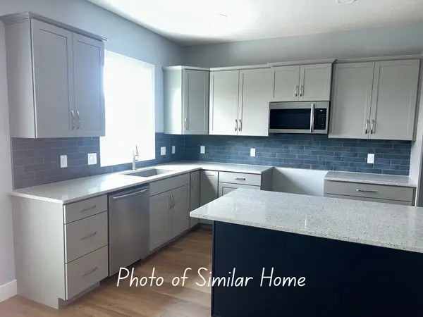 3101 W 34th ST, Davenport, IA 52806