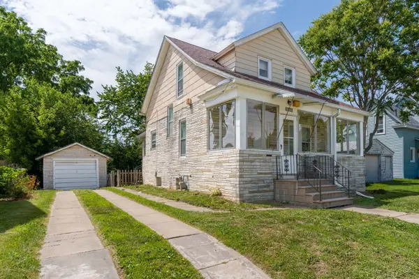 1410 36th ST, Rock Island, IL 61201