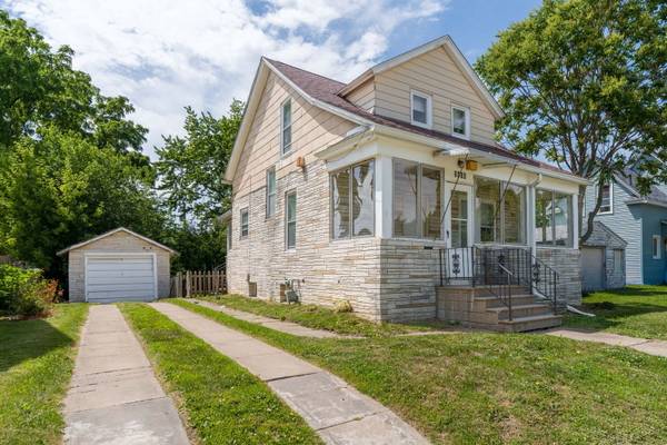 1410 36th ST, Rock Island, IL 61201