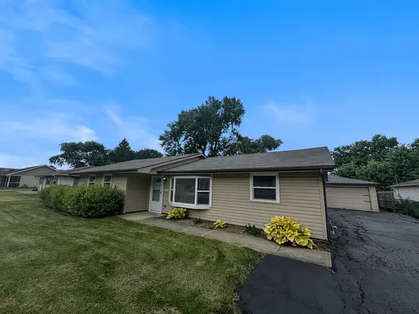 2413 Meridian DR, Joliet, IL 60431