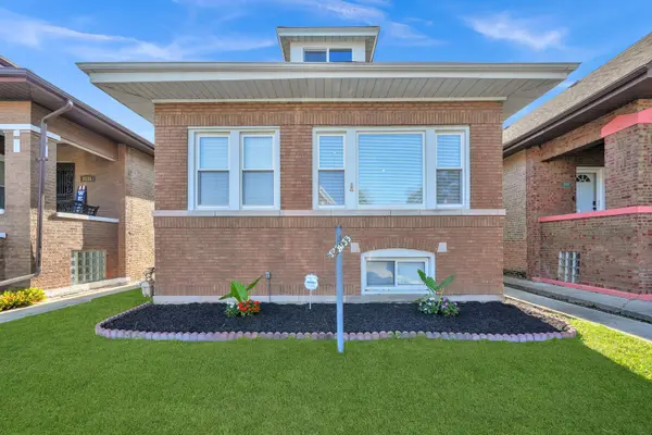 8133 S Loomis BLVD, Chicago, IL 60620