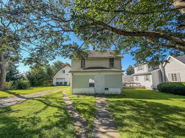 311 E Mckibben ST, Rossville, IL 60963