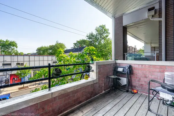 2153 W Belmont AVE #2, Chicago, IL 60618