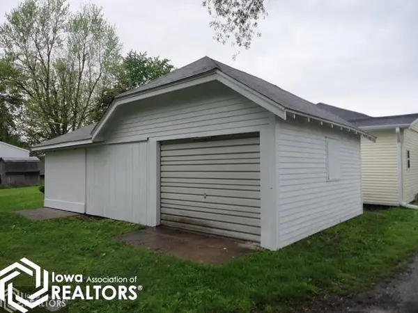 508 3rd AVE, Oskaloosa, IA 52577