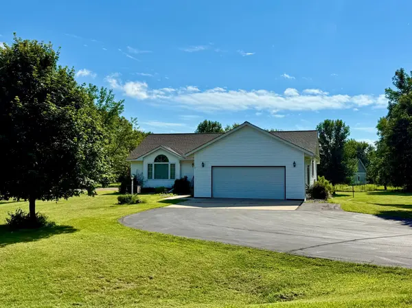 115 Burr Oak RD, Redwood Falls, MN 56283