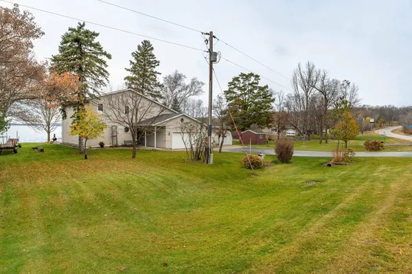 17159 Stalker Lake RD, Battle Lake, MN 56515