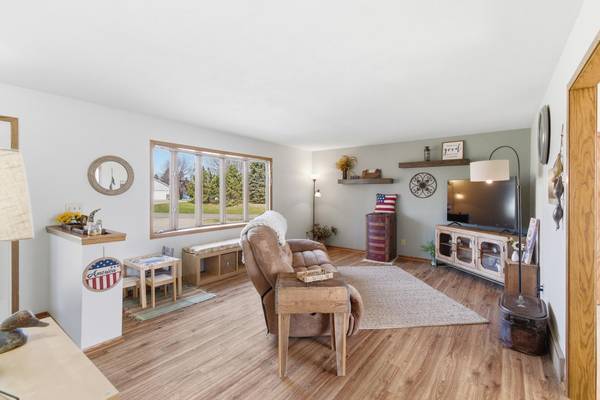34782 Knollcrest, Waseca, MN 56093