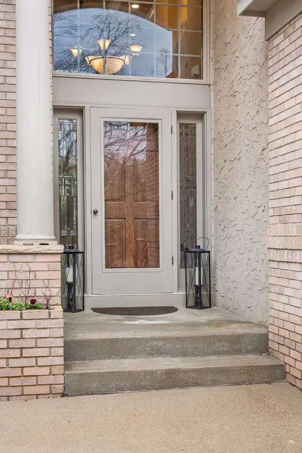 17854 Lanesboro CT, Lakeville, MN 55044
