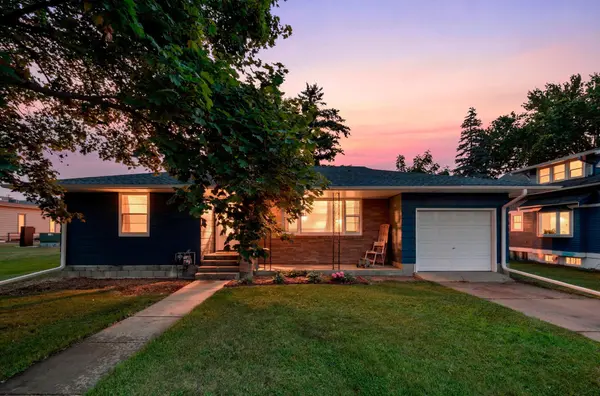 305 Main ST E, New Prague, MN 56071