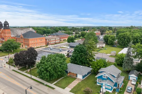 305 Main ST E, New Prague, MN 56071