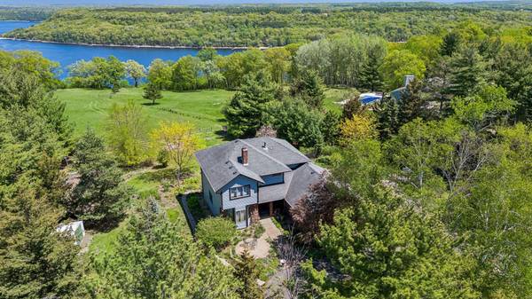 4099 Penfield CT S, Afton, MN 55001