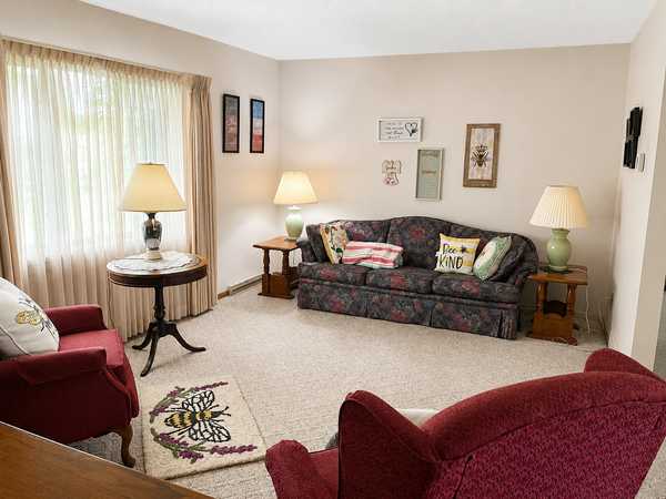 135 Dundee LN, Waite Park, MN 56387