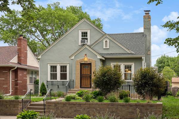 3350 Xerxes AVE N, Minneapolis, MN 55412