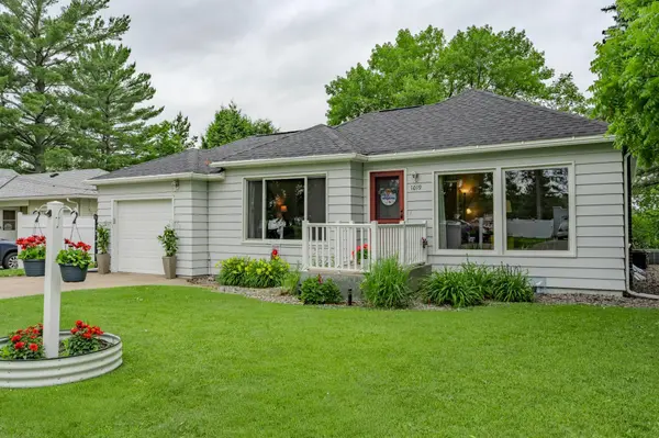 1019 Riverview DR, Little Falls, MN 56345