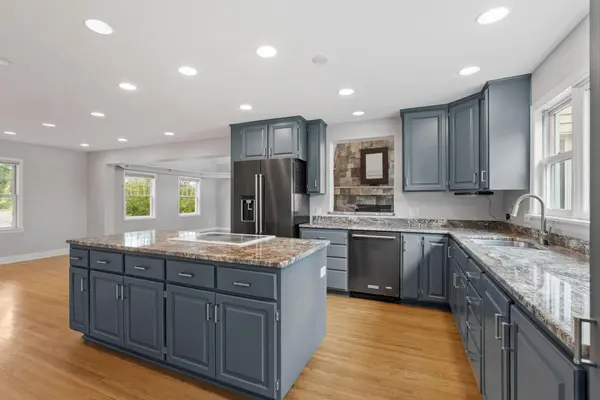 223 E River Pkwy, Champlin, MN 55316