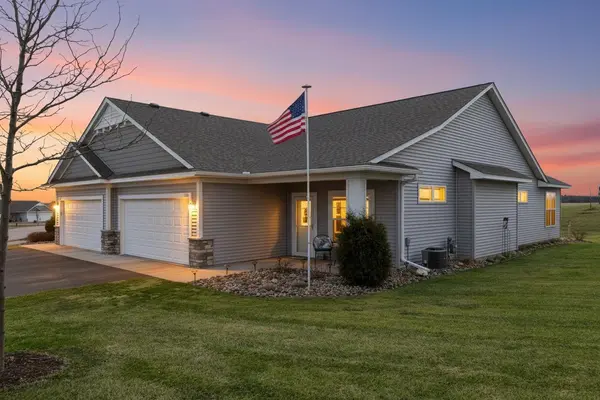 1232 Naser WAY, New Richmond, WI 54017