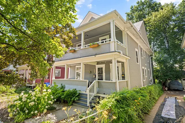 1060 Hague AVE, Saint Paul, MN 55104
