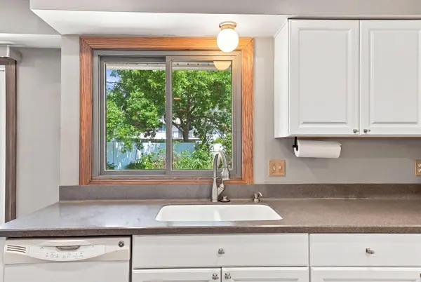 6600 Stratford RD, Woodbury, MN 55125