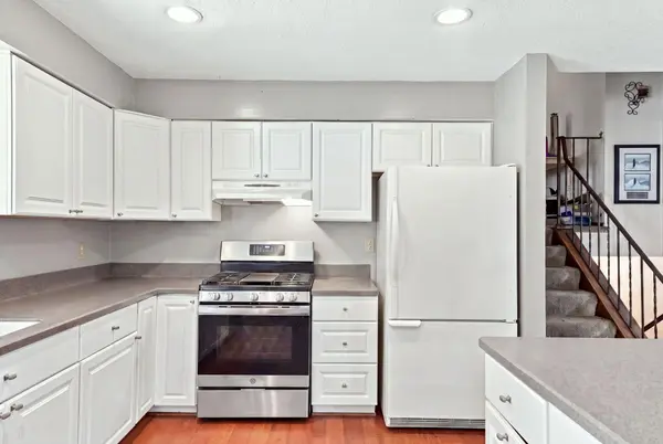 6600 Stratford RD, Woodbury, MN 55125