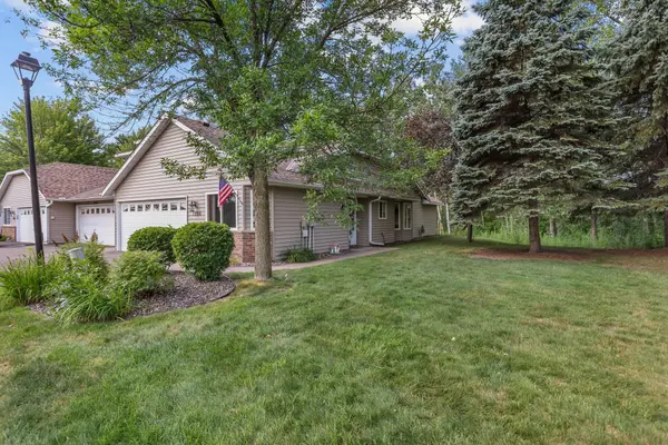 1296 Island DR, Forest Lake, MN 55025