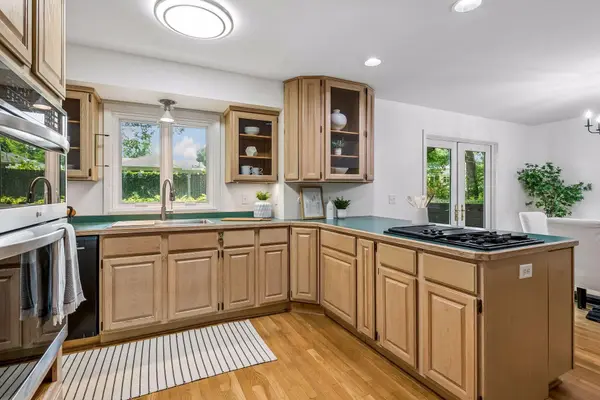 4725 School RD, Edina, MN 55424