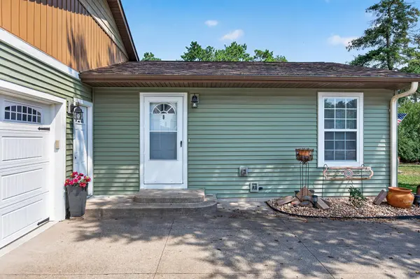1623 Highway 96 E, White Bear Lake, MN 55110