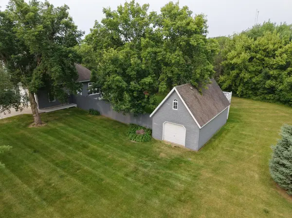 701 3rd AVE NE, Roseau, MN 56751