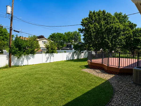 6116 Oakwood RD, Woodbury, MN 55125