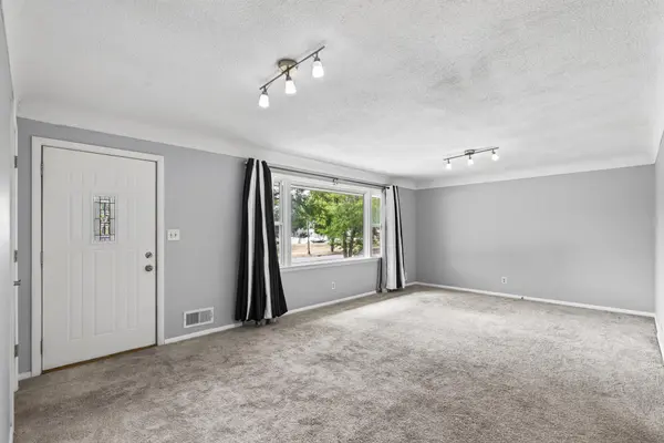 2173 Wilson AVE, Saint Paul, MN 55119
