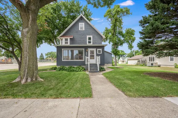 203 N Galbraith ST, Blue Earth, MN 56013