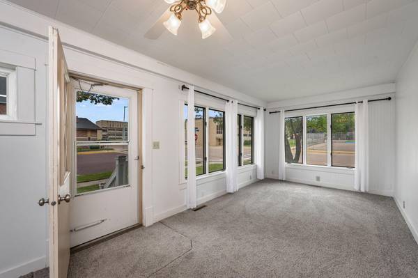 203 N Galbraith ST, Blue Earth, MN 56013