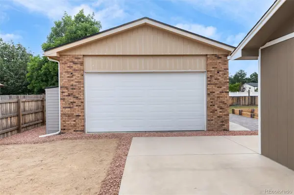 8055 Newman ST, Arvada, CO 80005