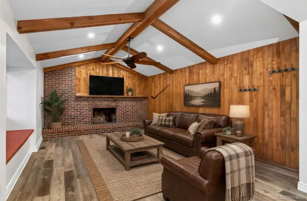 10562 E Maplewood DR, Englewood, CO 80111