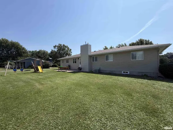 973 Johnston ST, Galesburg, IL 61401