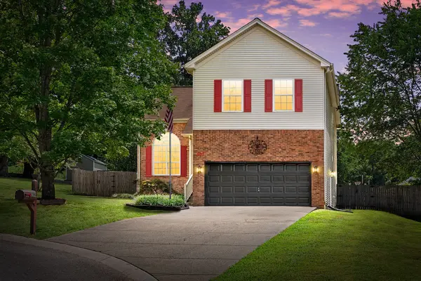 802 Crystal Ct, Mount Juliet, TN 37122