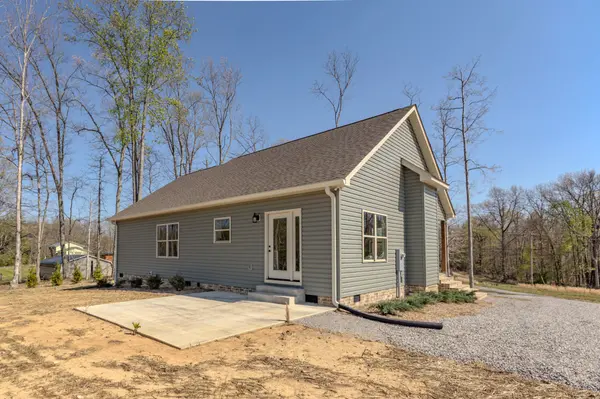 739 Long Mountain Rd, Mcminnville, TN 37110