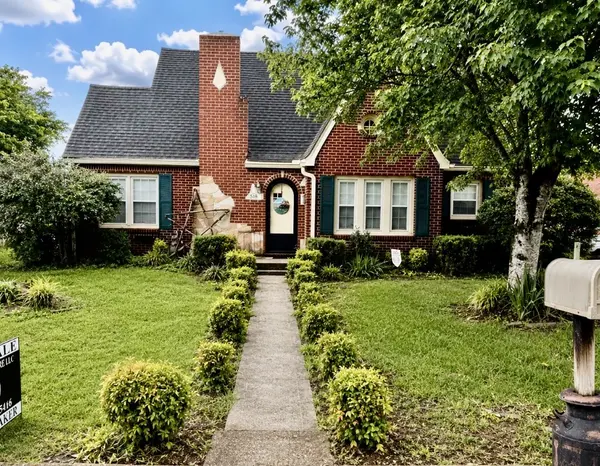 518 Jefferson Ave #E, Carthage, TN 37030