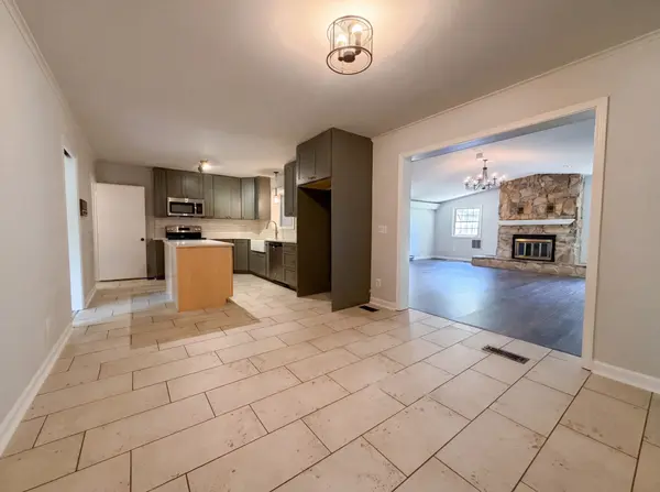 1119 Walton Dr, Murfreesboro, TN 37130