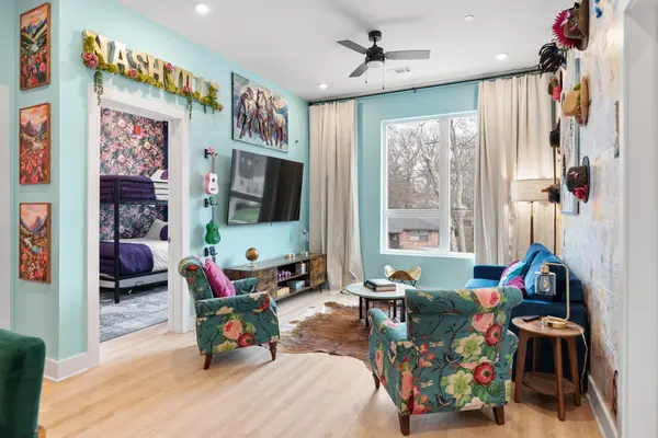 1310 Lischey Ave #206, Nashville, TN 37207