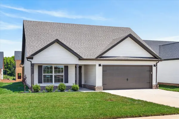 2700 Brewster Dr, Clarksville, TN 37042