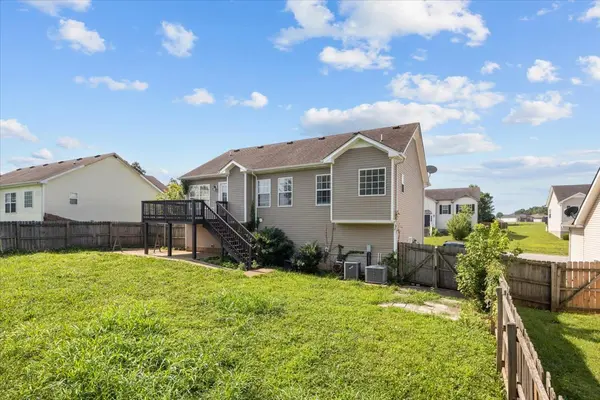 1613 Broad Cir, Clarksville, TN 37042