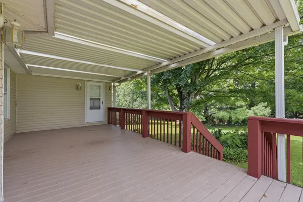 3436 Officers Chapel Rd, Cookeville, TN 38506
